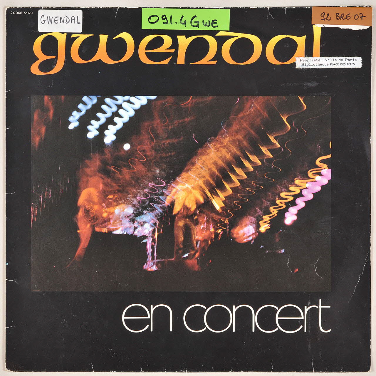 Gwendal; ; Olivier Pedron ; François Ovide ; Jean-Marie Renard ; Bruno Barre ; Roger Schaub ; Youenn Le Berre ; Mick Mc Kenna ; Pathé Marconi disque 33 tours Le cheval qui rit 1981 MUS2011.3.50.1-2 Photo