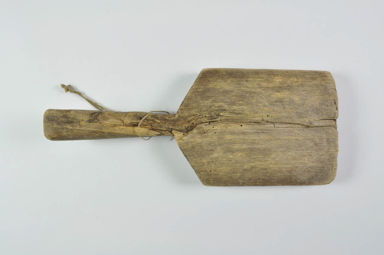 battoir à linge 1964.85.136 Photo Mucem