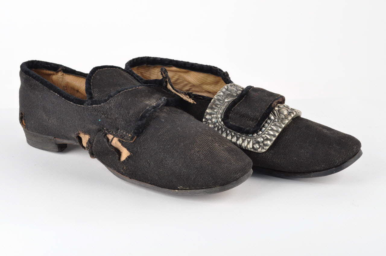 chaussure de femme Haute-Normandie, France 1809-1819 1898.12.18.1-2 Photo Mucem