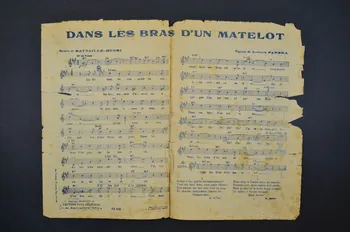 Paul Delmet ; Charles Fallot ; Gorni ; Jacques Battaille-Henri ; Antonio Parera ; André de Badet ; Tino Rossi ; Jean Lumière ; Paul Beuscher chanson petit format Île-de-France, France 1935 1966.131.130 Photo Mucem