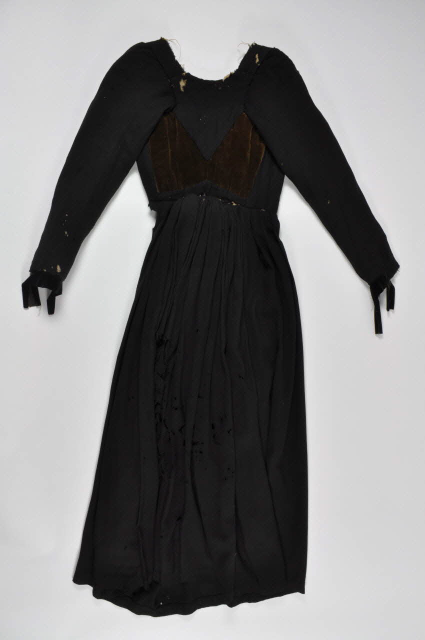 robe 1898.13.15 Photo Mucem