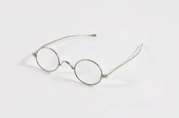 paire de lunettes 1964.85.352.1 Photo Mucem