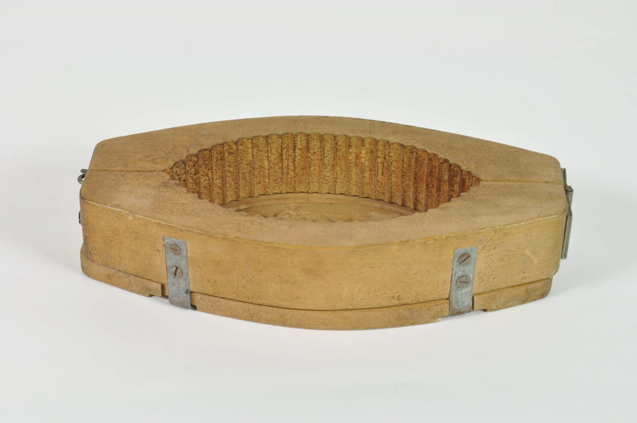 moule à beurre 1930 1964.86.64.1-2 Photo Mucem