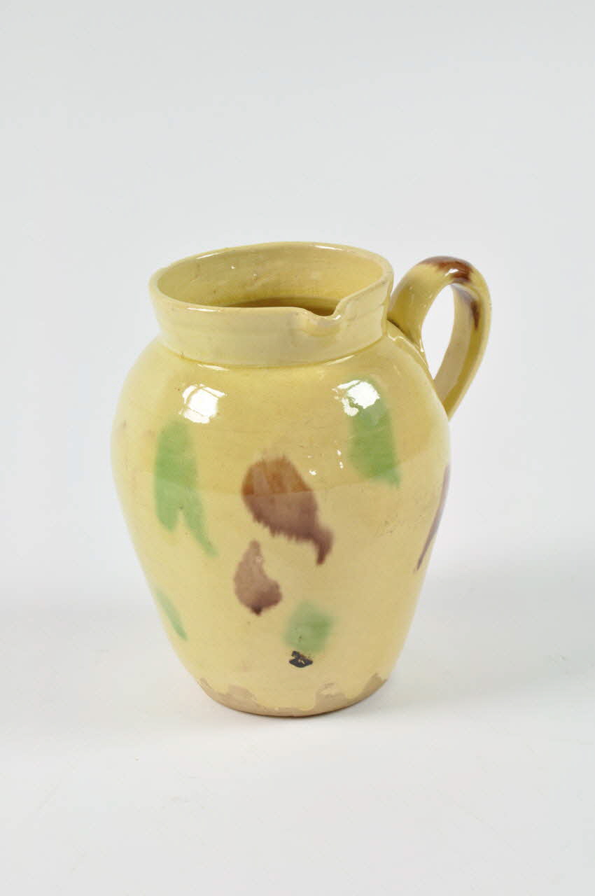 pot à lait de déjeuner 1900.5.38 Photo Mucem