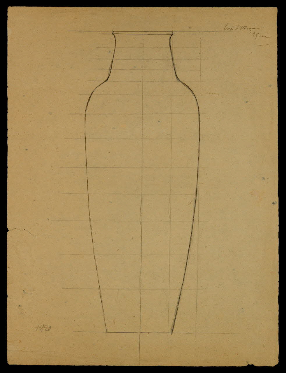 partie d'un ensemble de dessins Vase d'Alençon  25 cm 1968.102.5297 Photo Mucem