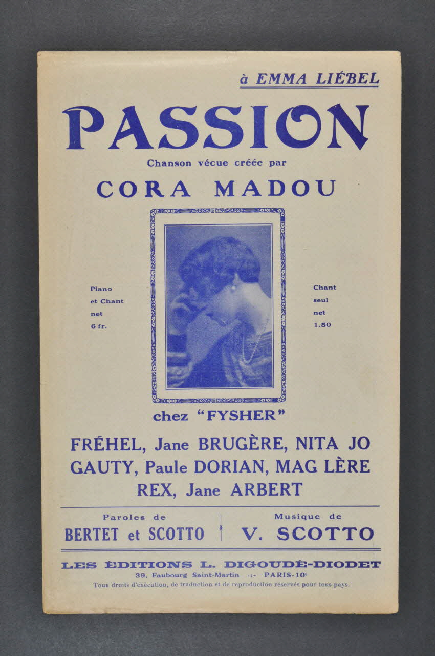 Vincent Scotto ; J. Bertet ; Cora Madou ; Digoudé-Diodet; chanson petit format Île-de-France, France 1921 1965.165.13 Photo Mucem