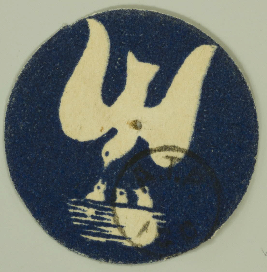 estampe Oiseau nourrissant ses petits 1975.82.18 Photo