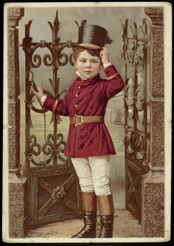 Léopold Verger carte réclame Jeune garçon, devant une grille, portant un chapeau haut de forme 1878-1914 1994.25.59  Photo