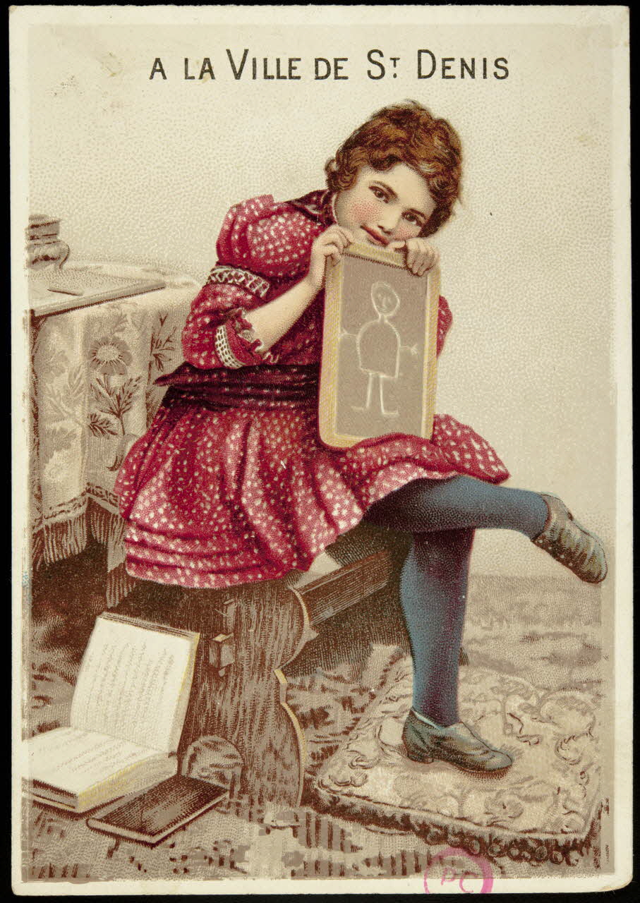 carte réclame Fillette assise montrant le dessin qu'elle a fait sur son ardoise. 1994.31.110.11 Photo