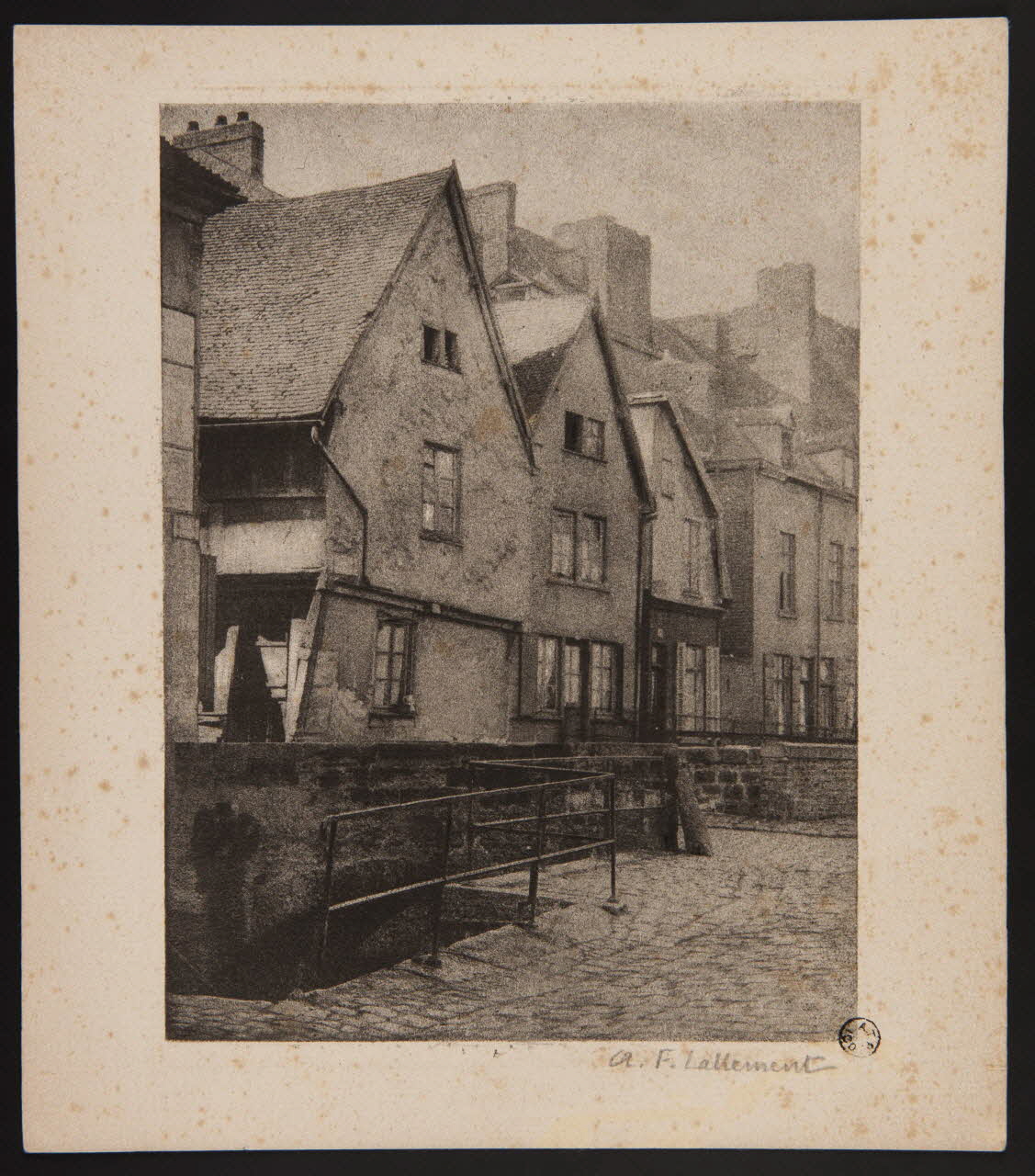 estampe Vue d'une place à Amiens 1967.130.16 Photo