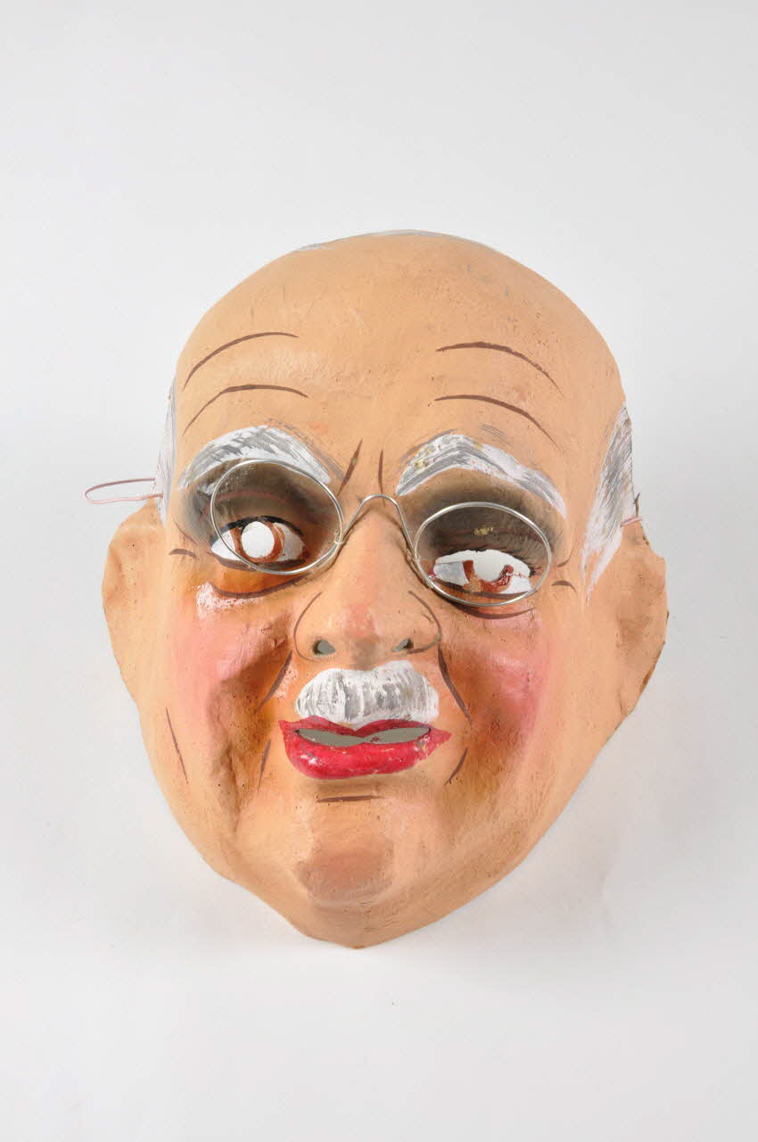 César masque de déguisement Pays de la Loire, France 1920 1966.20.1 Photo Mucem