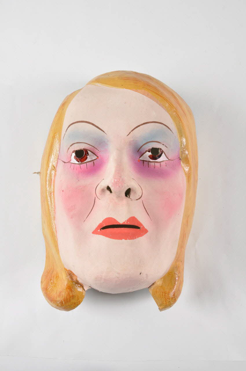 César masque de déguisement Pays de la Loire, France 1920 1966.20.9 Photo Mucem