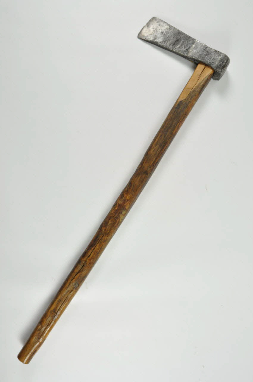 cognée 1944 1965.5.1 Photo Mucem