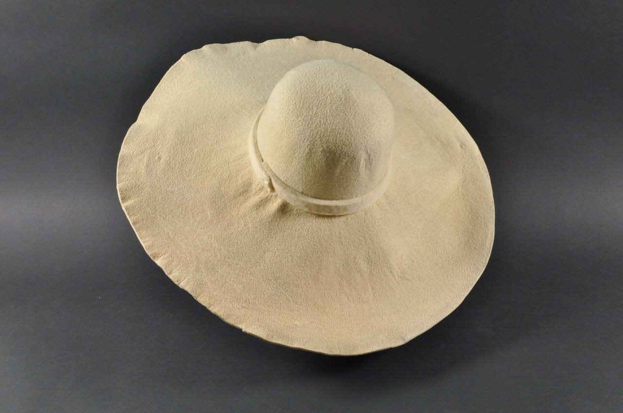 chapeau de fort des halles 1967.100.5  Photo Mucem