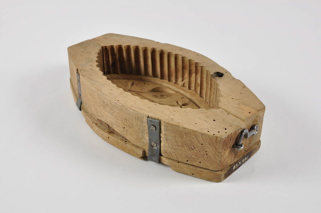 moule à beurre 1965.5.40.1-2 Photo Mucem