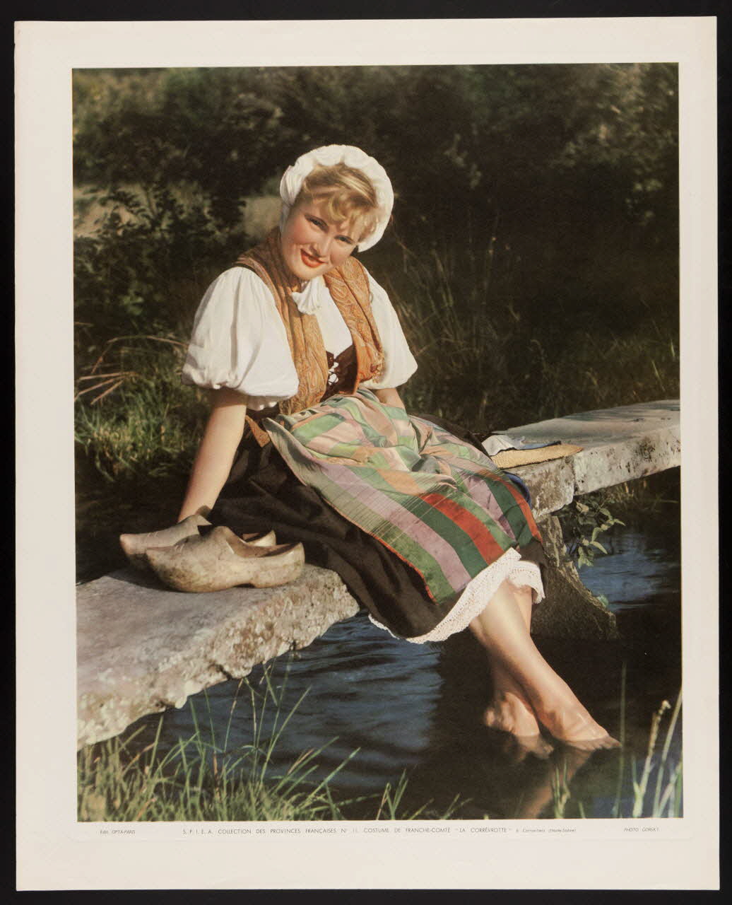 estampe COSTUME DE FRANCHE-COMTE "LA CORREVROTTE" 1985.51.192 Photo