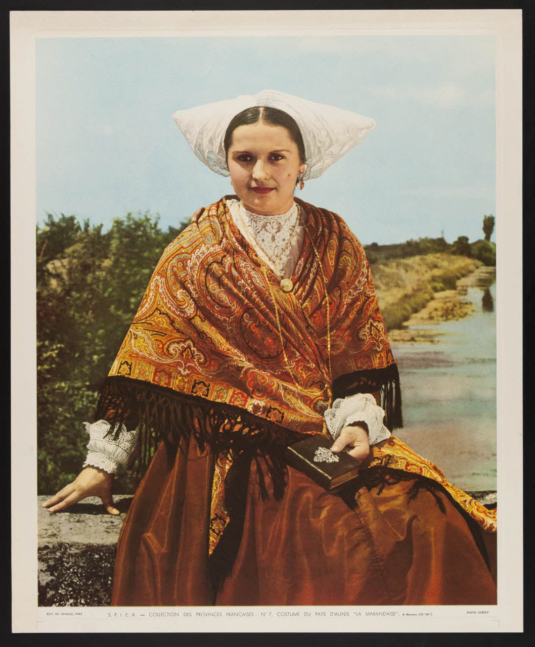 estampe COSTUME DU PAYS D'AUNIS "LA MARANDAISE" 1985.51.199 Photo
