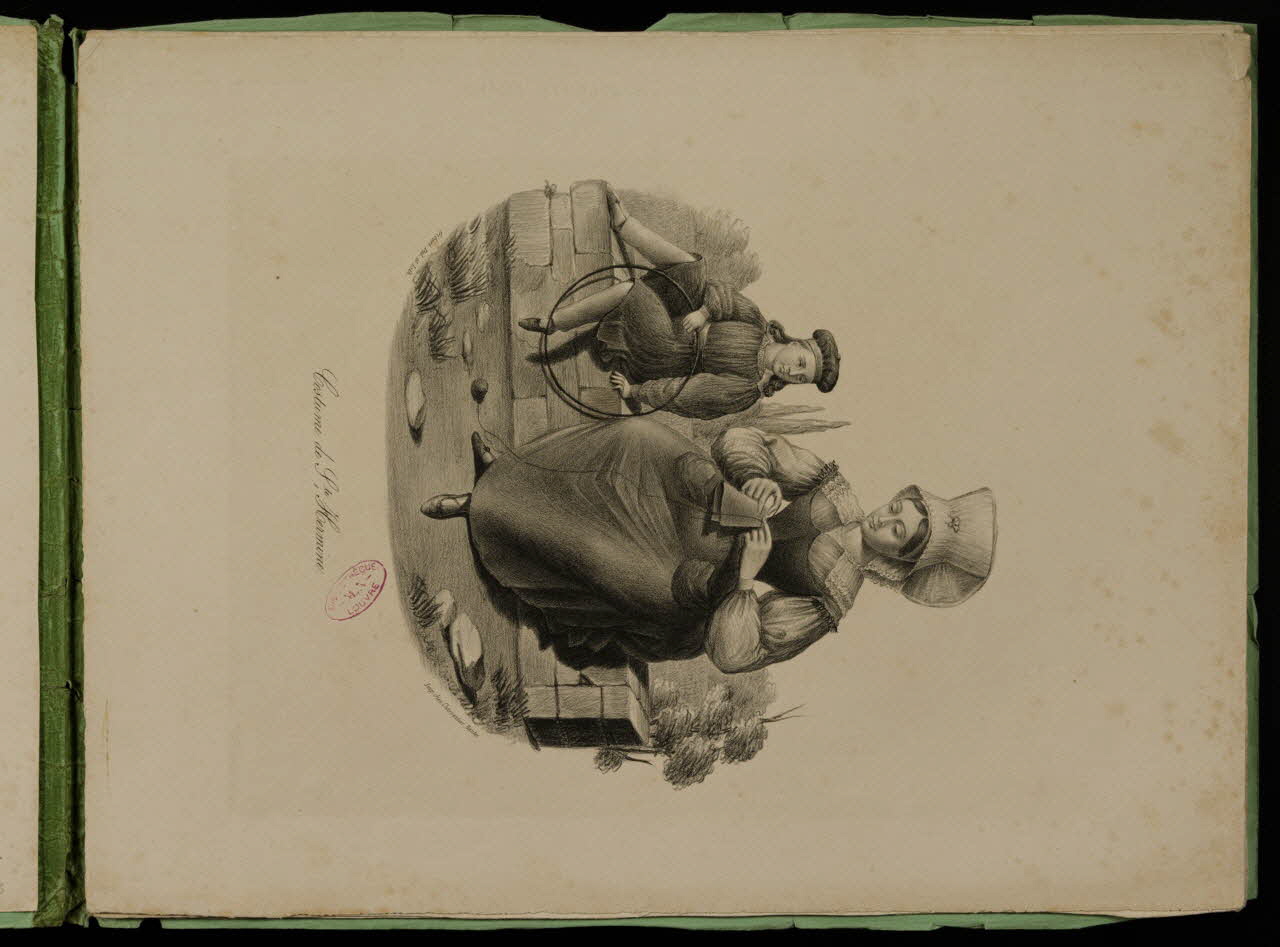 album Costume de Ste. Hermine. 1985.51.804 Photo