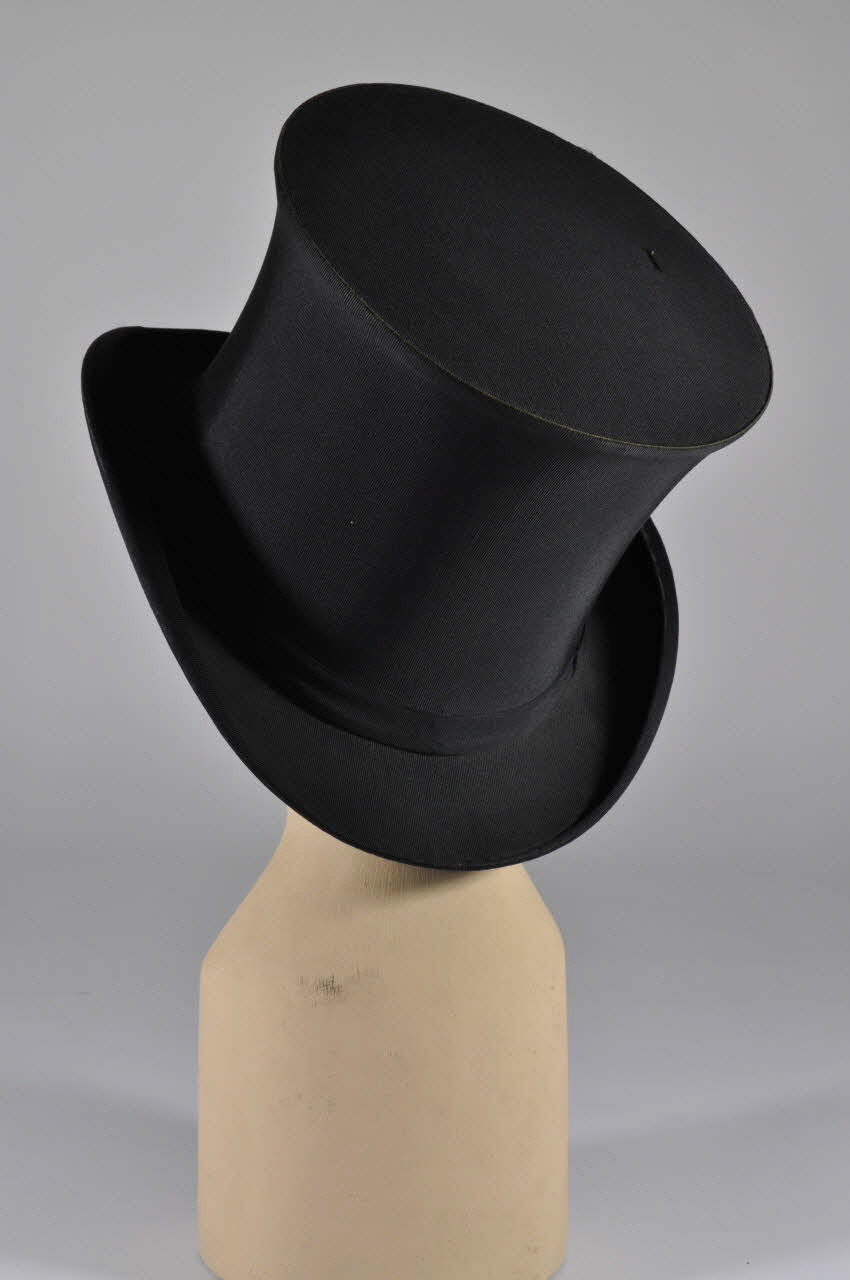 accessoire de scène de clown 1967.115.139 Photo Mucem