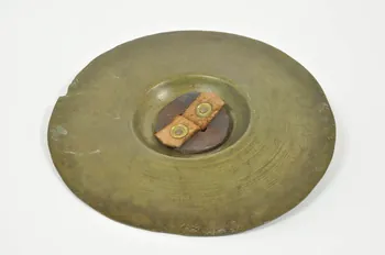 instrument de musique de clown 1967.115.144.6 Photo Mucem