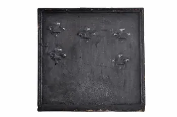 plaque de cheminée 1966.29.4 Photo Mucem