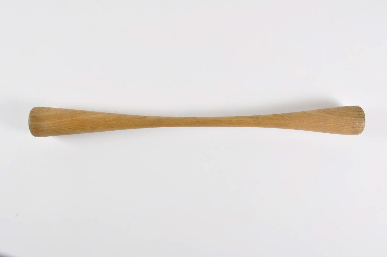 matériel professionnel du cirque 1967.115.28.1-2 Photo Mucem