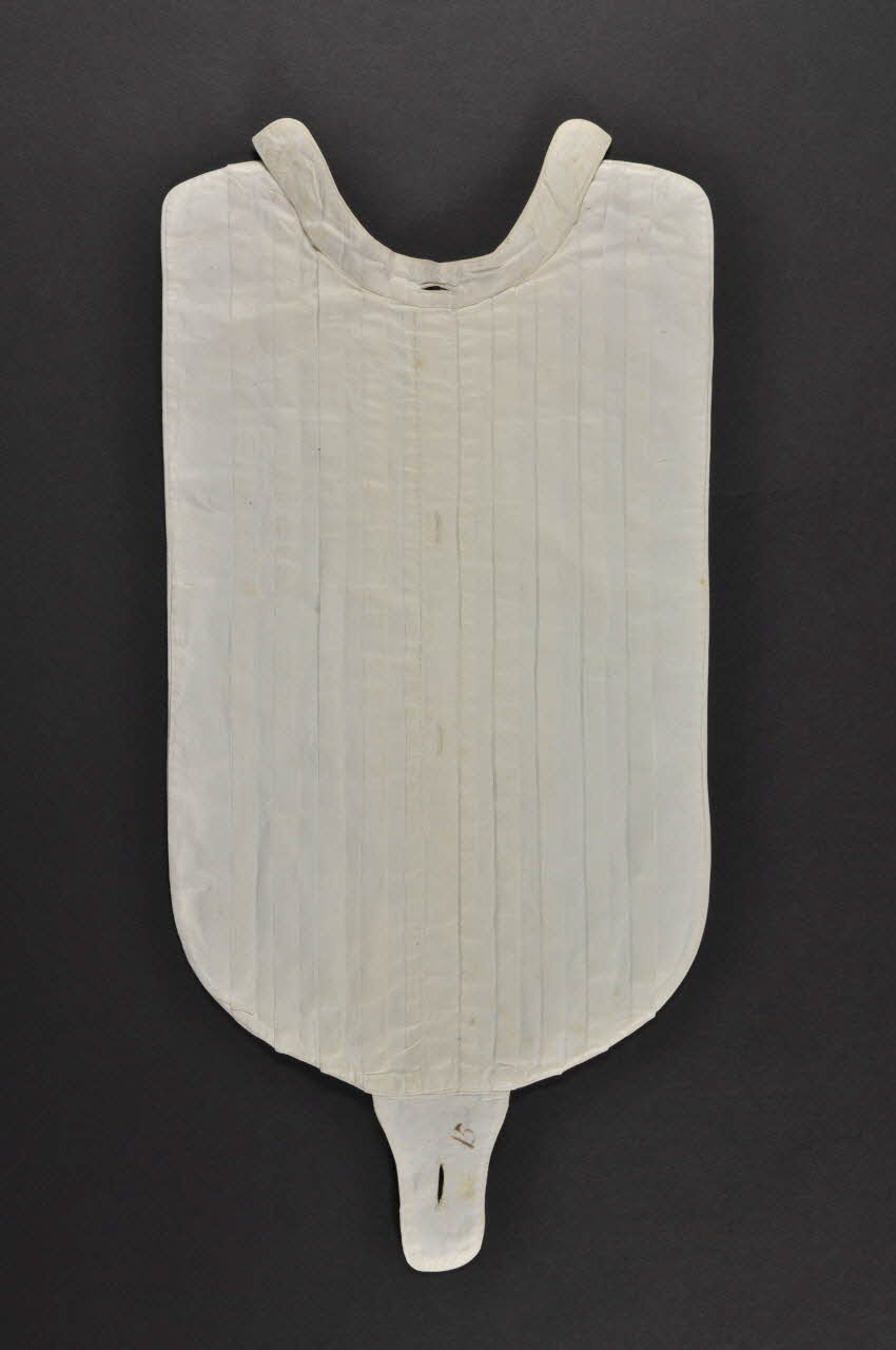 plastron 1967.115.3.3 Photo Mucem