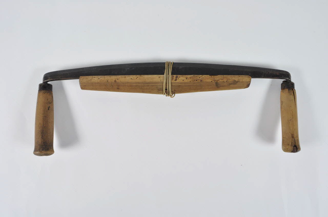 COUTEAU DE FEUILLARDIER plane 1966.47.11.1-2 Photo Mucem