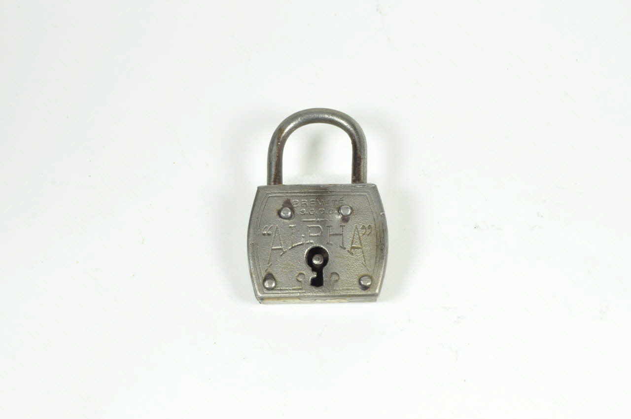 cadenas 1965.55.113 Photo Mucem