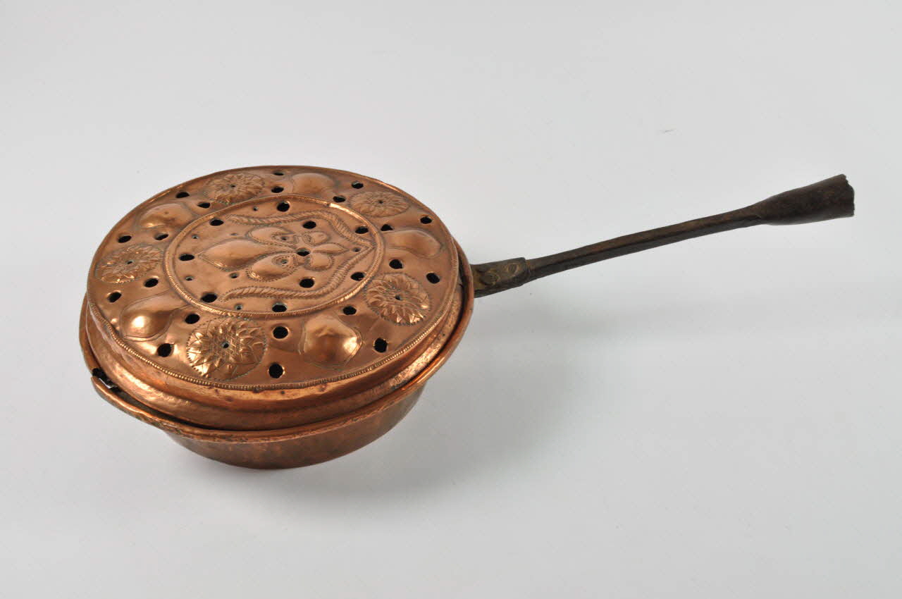 bassinoire à couvercle 1967.119.214 Photo Mucem