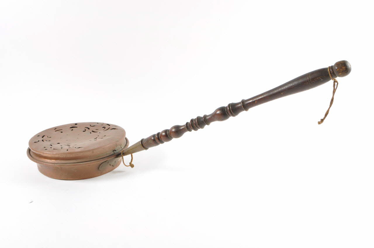 bassinoire à couvercle 1967.119.228 Photo Mucem