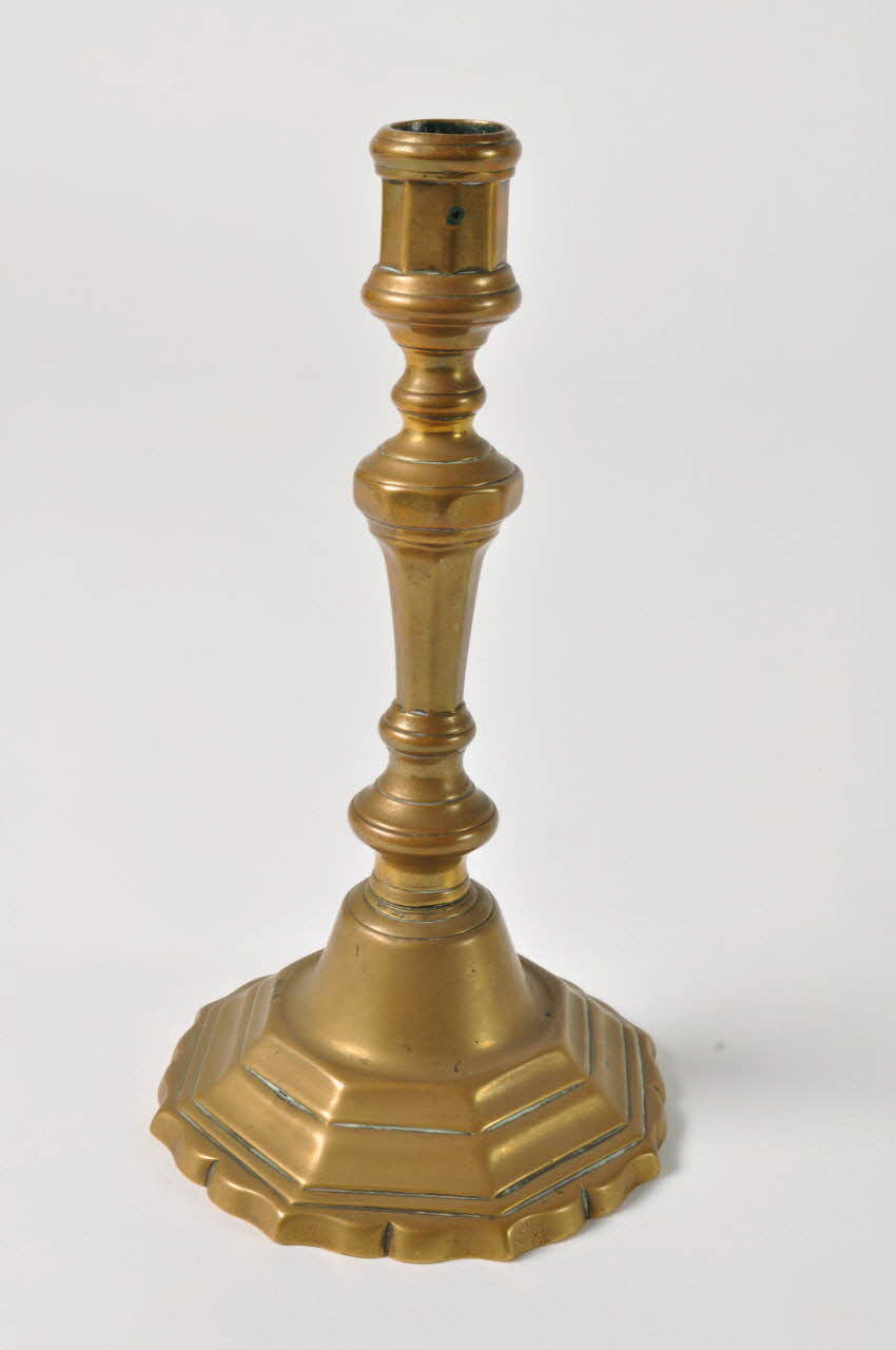 chandelier à bobêche fixe 1967.119.242 Photo Mucem