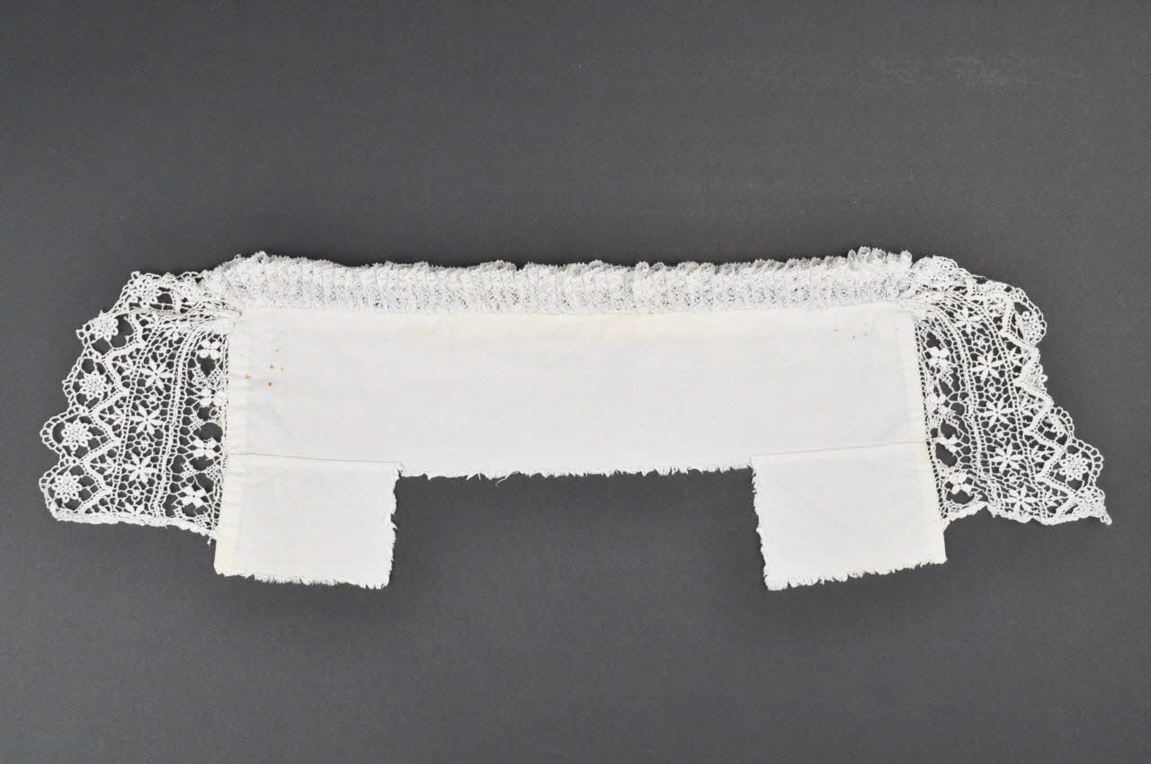 ELEMENT DE COIFFE 1966.70.131 Photo Mucem