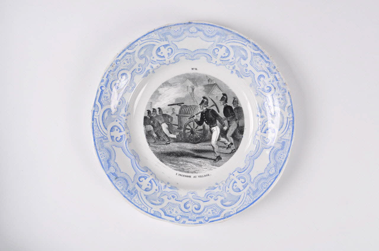 FaïEnces ; Lebeuf Milliet Et Cie assiette à dessert Picardie, France 1868-1876 1967.12.9  Photo Mucem