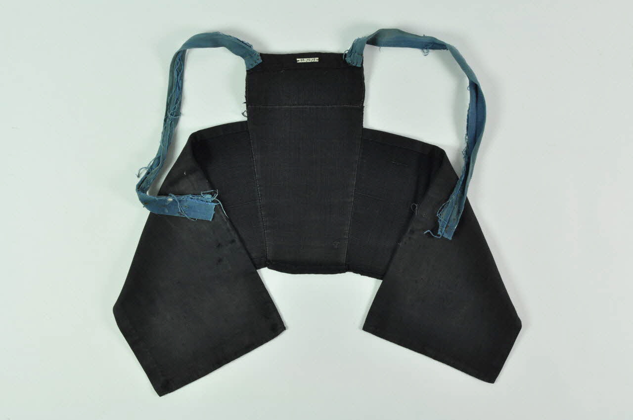 corselet kamproz 1966.70.79  Photo Mucem