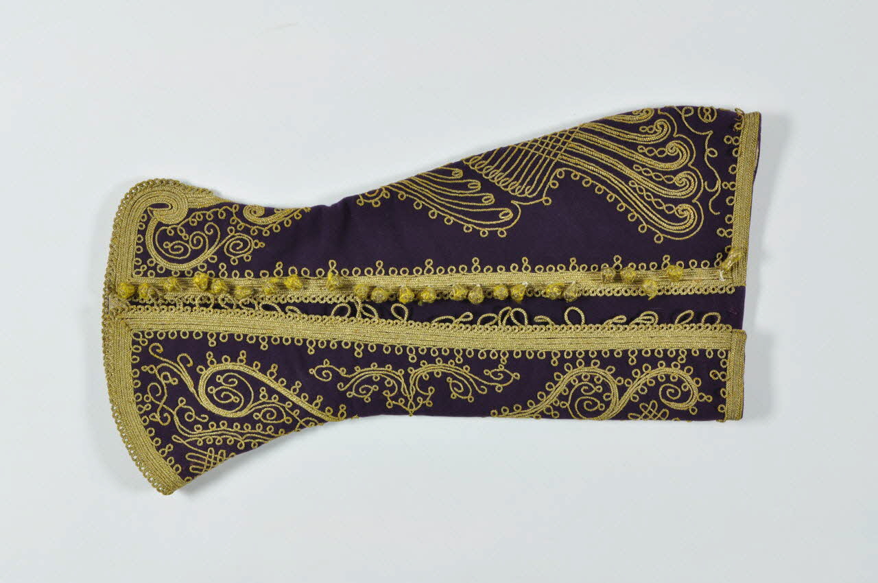 jambière DMH1933.56.2.4 Photo Mucem