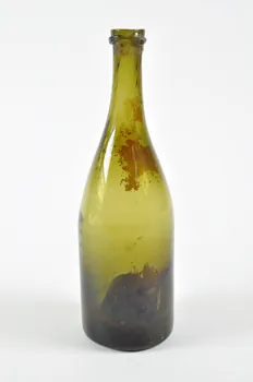 bouteille (objet domestique) 1966.80.2 Photo Mucem