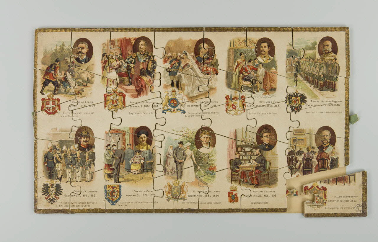 jeu Puzzle reprenant des planches de chromolithographies publicitaires 1996.53.2.1-35 Photo