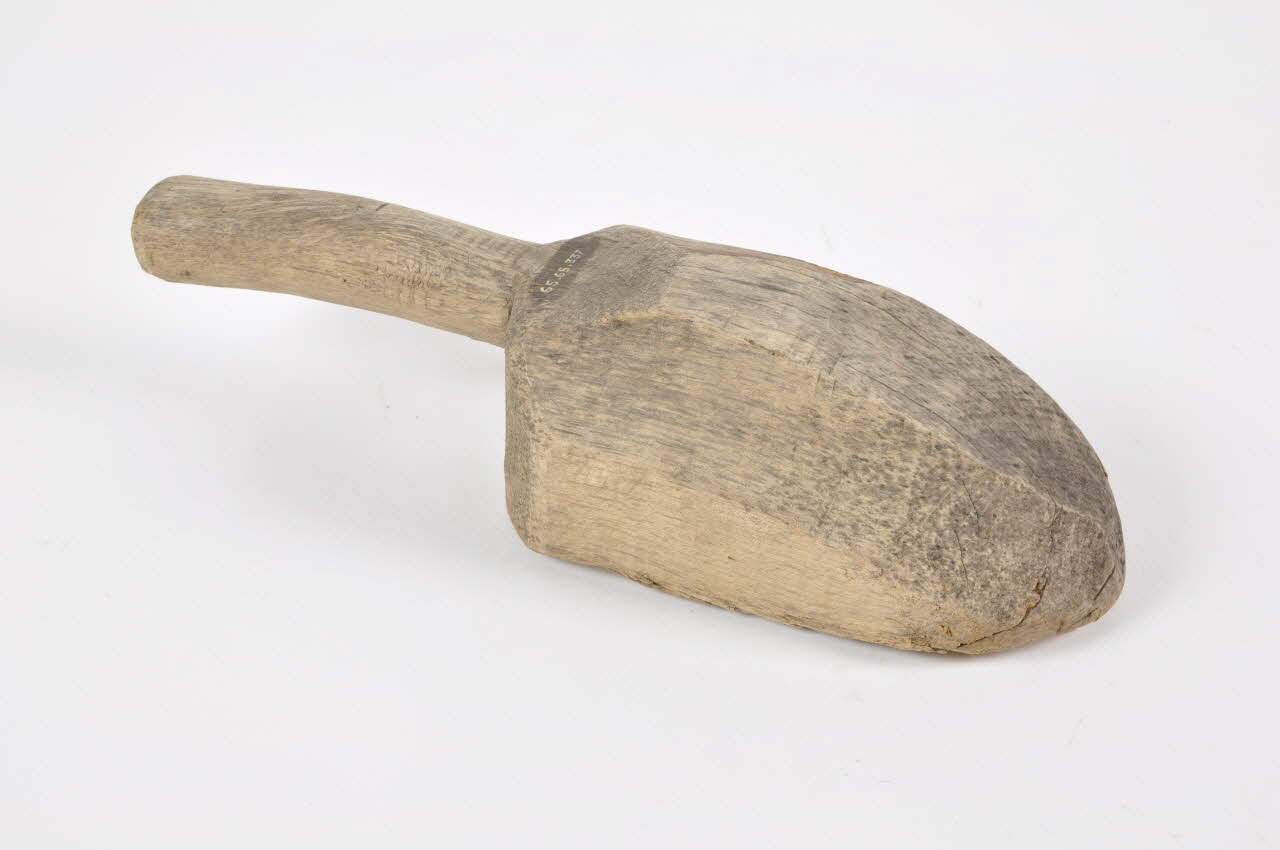 battoir à linge 1965.65.337 Photo Mucem