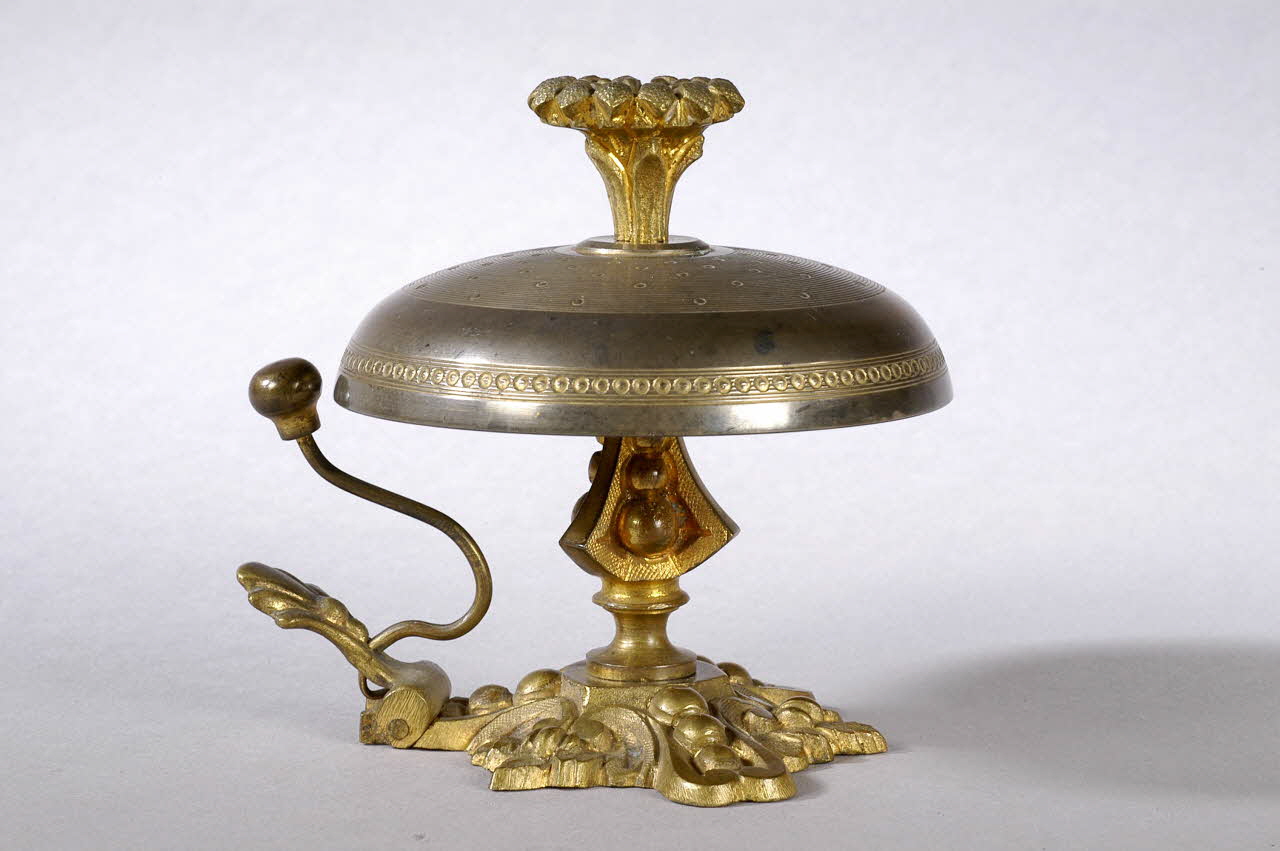 sonnette de table 2008.29.189 Photo