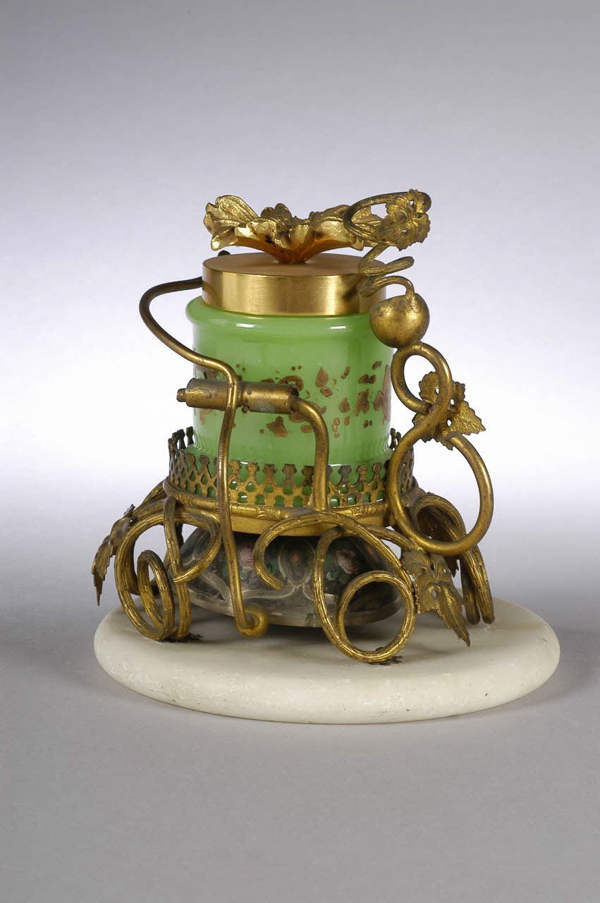 sonnette de table 2008.29.202.1-3 Photo