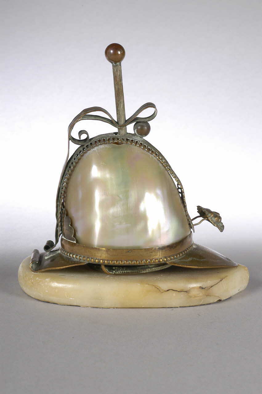 sonnette de table 2008.29.219 Photo