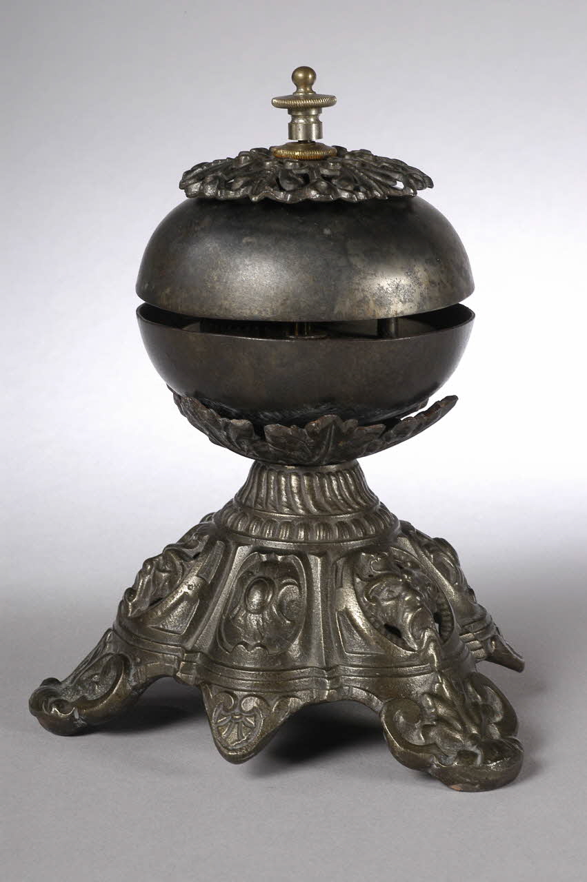 sonnette de table 2008.29.55 Photo