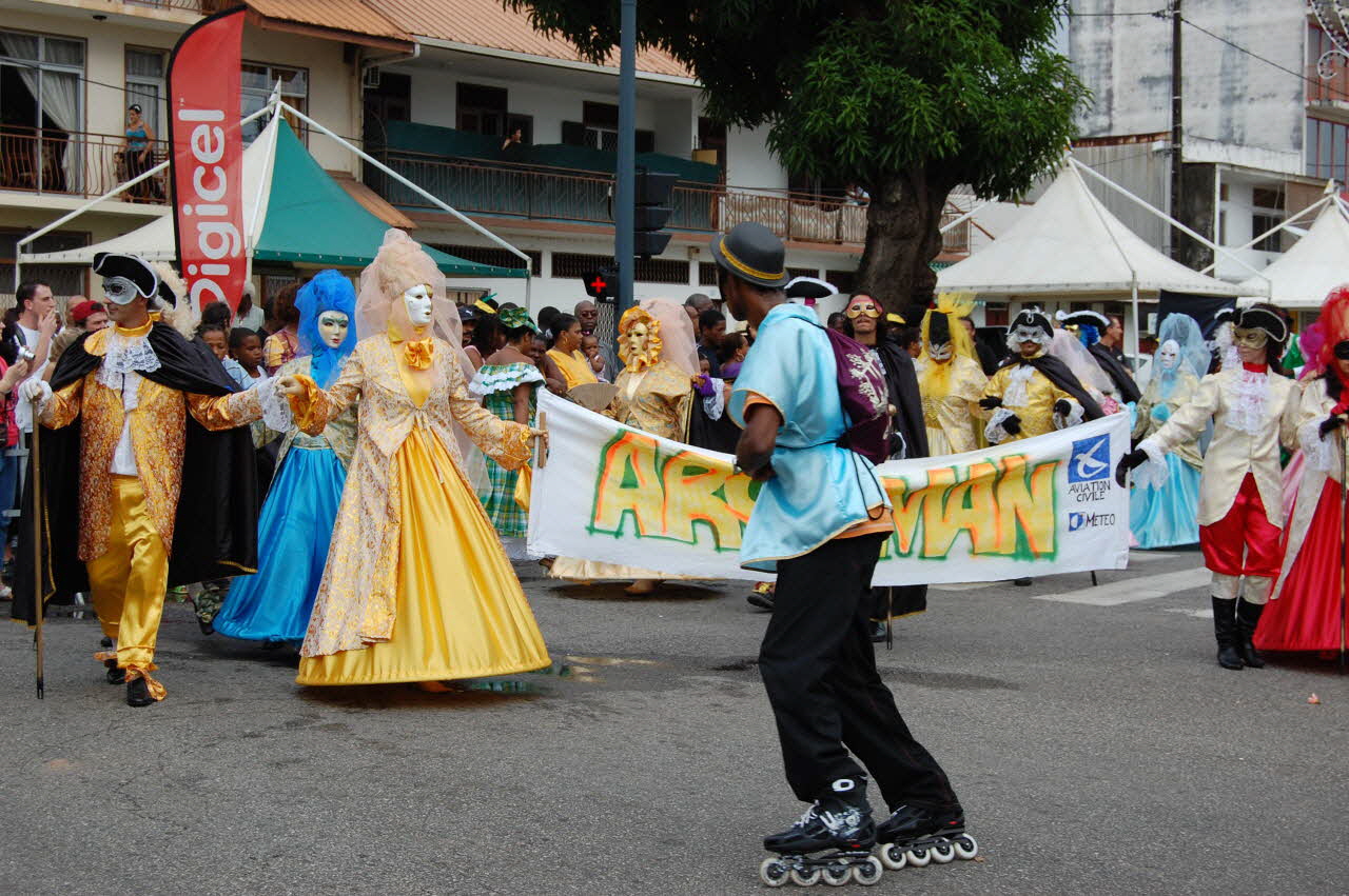 Marie-Pascale Mallé photographie Enquête sur le carnaval de Cayenne conduite par Marie-Pascale Mallé (2009) Guyane, France 2009/2/22 PHT.2010.6.111 Photo