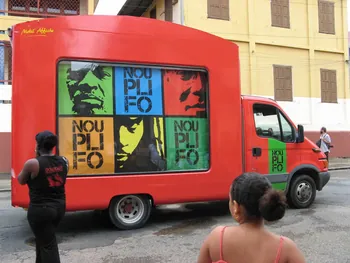 Marie-Pascale Mallé photographie Enquête sur le carnaval de Cayenne conduite par Marie-Pascale Mallé (2009) Guyane, France 2009/2/22 PHT.2010.6.129  Photo