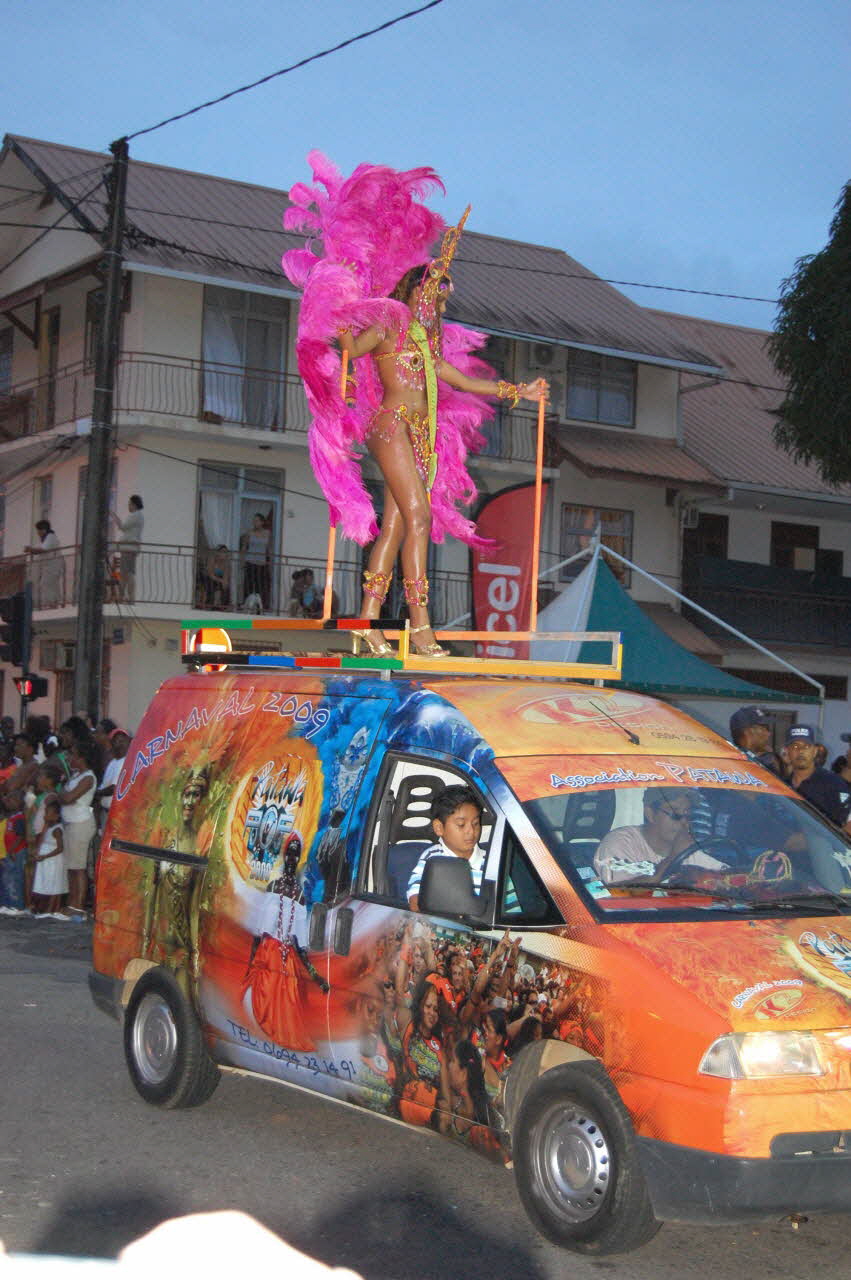 Marie-Pascale Mallé photographie Enquête sur le carnaval de Cayenne conduite par Marie-Pascale Mallé (2009) Guyane, France 2009/2/22 PHT.2010.6.392 Photo