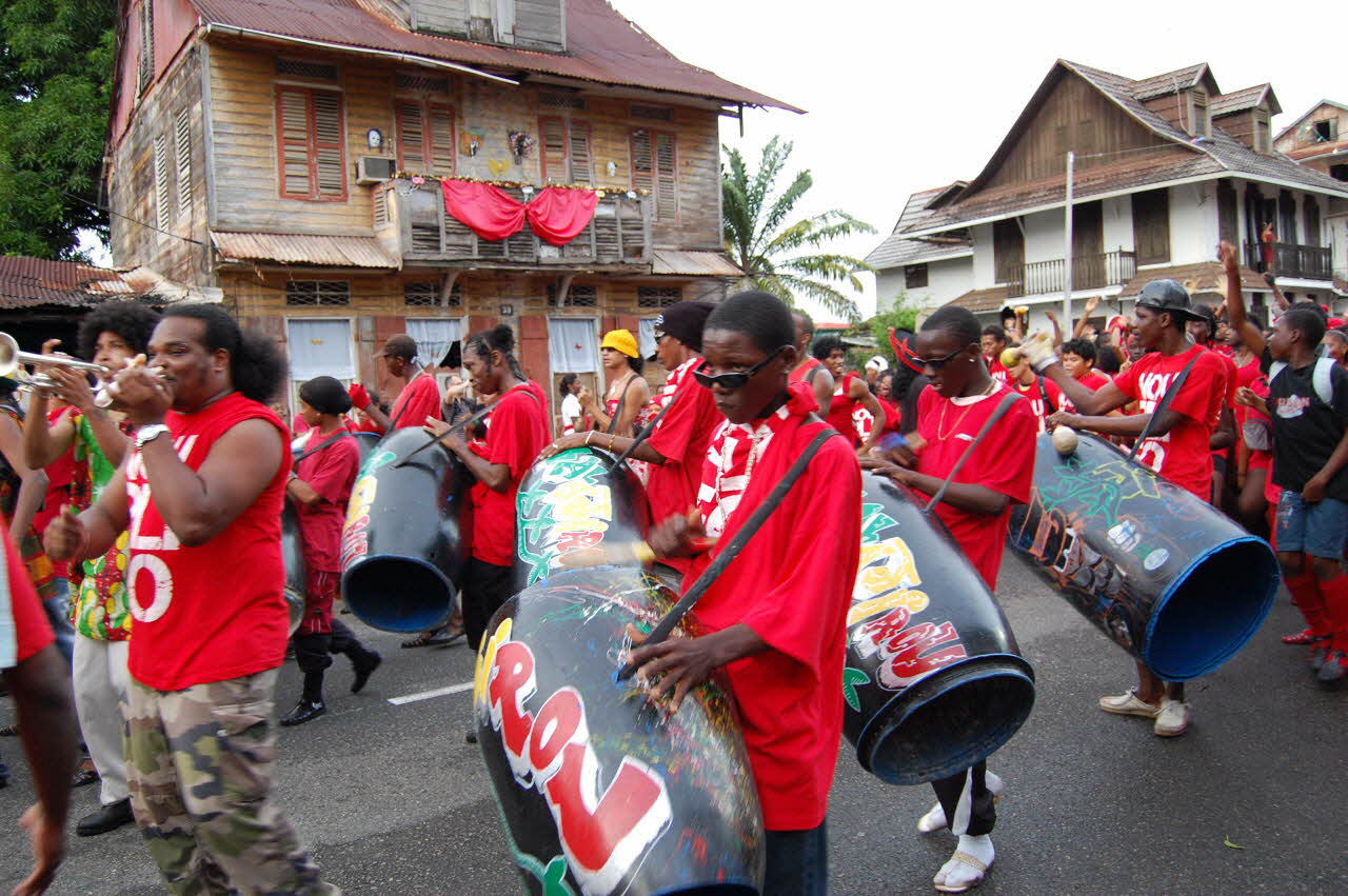 Marie-Pascale Mallé photographie Enquête sur le carnaval de Cayenne conduite par Marie-Pascale Mallé (2009) Guyane, France 2009/2/24 PHT.2010.6.647 Photo
