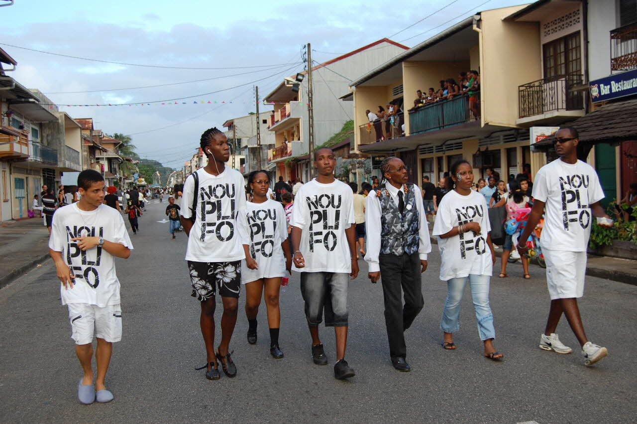 Marie-Pascale Mallé photographie Enquête sur le carnaval de Cayenne conduite par Marie-Pascale Mallé (2009) Guyane, France 2009/2/25 PHT.2010.6.690 Photo