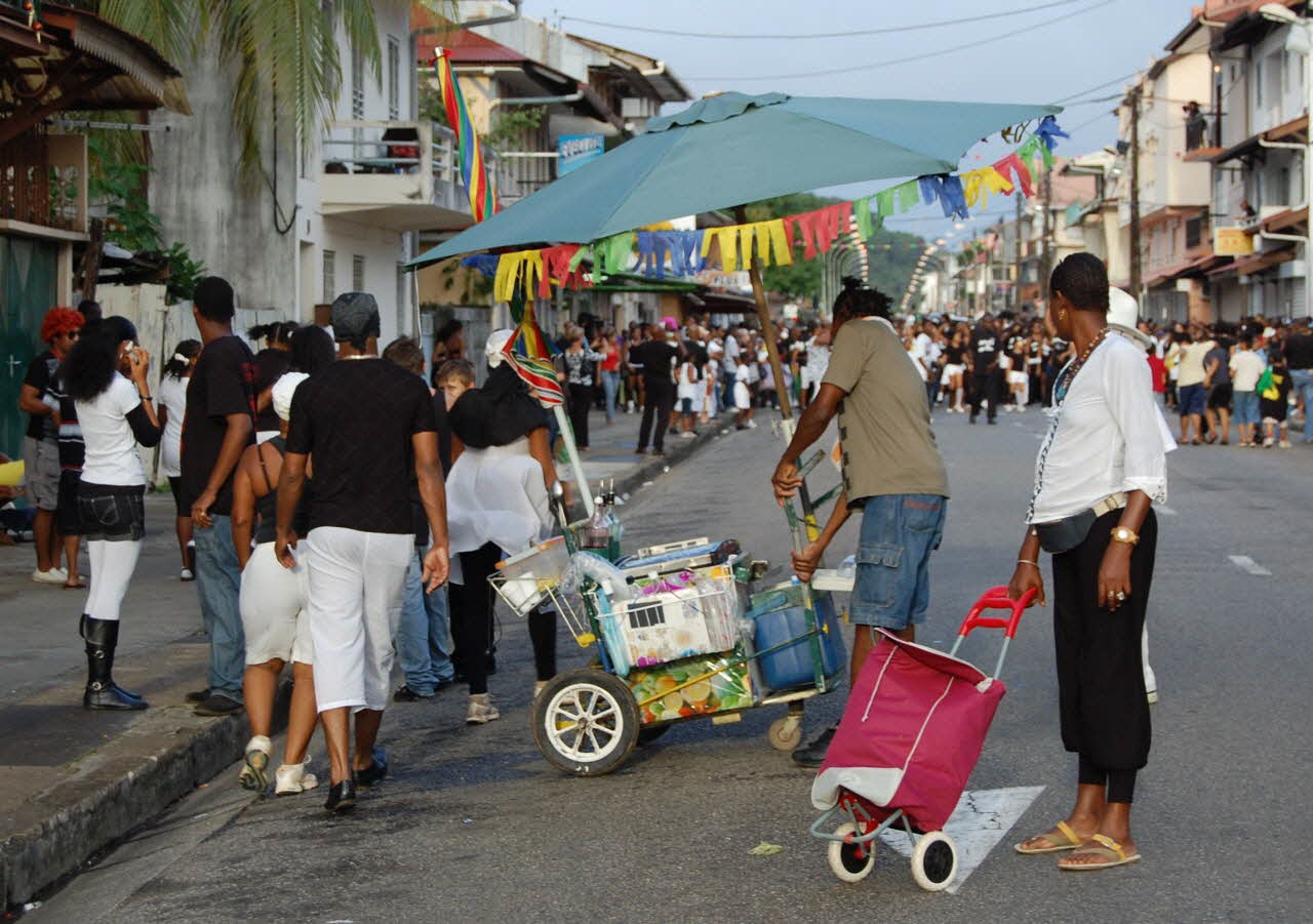 Marie-Pascale Mallé photographie Enquête sur le carnaval de Cayenne conduite par Marie-Pascale Mallé (2009) Guyane, France 2009/2/25 PHT.2010.6.692 Photo
