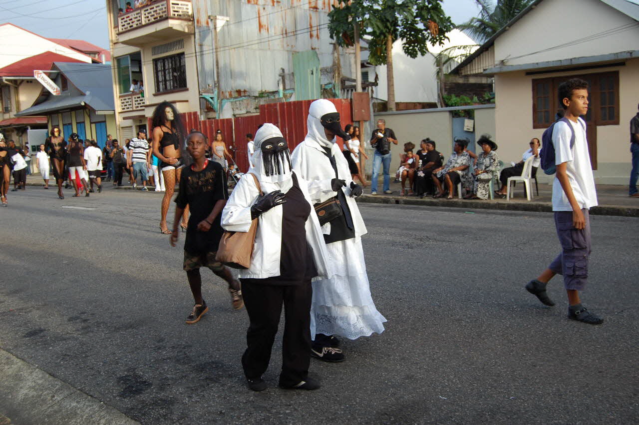 Marie-Pascale Mallé photographie Enquête sur le carnaval de Cayenne conduite par Marie-Pascale Mallé (2009) Guyane, France 2009/2/25 PHT.2010.6.700 Photo